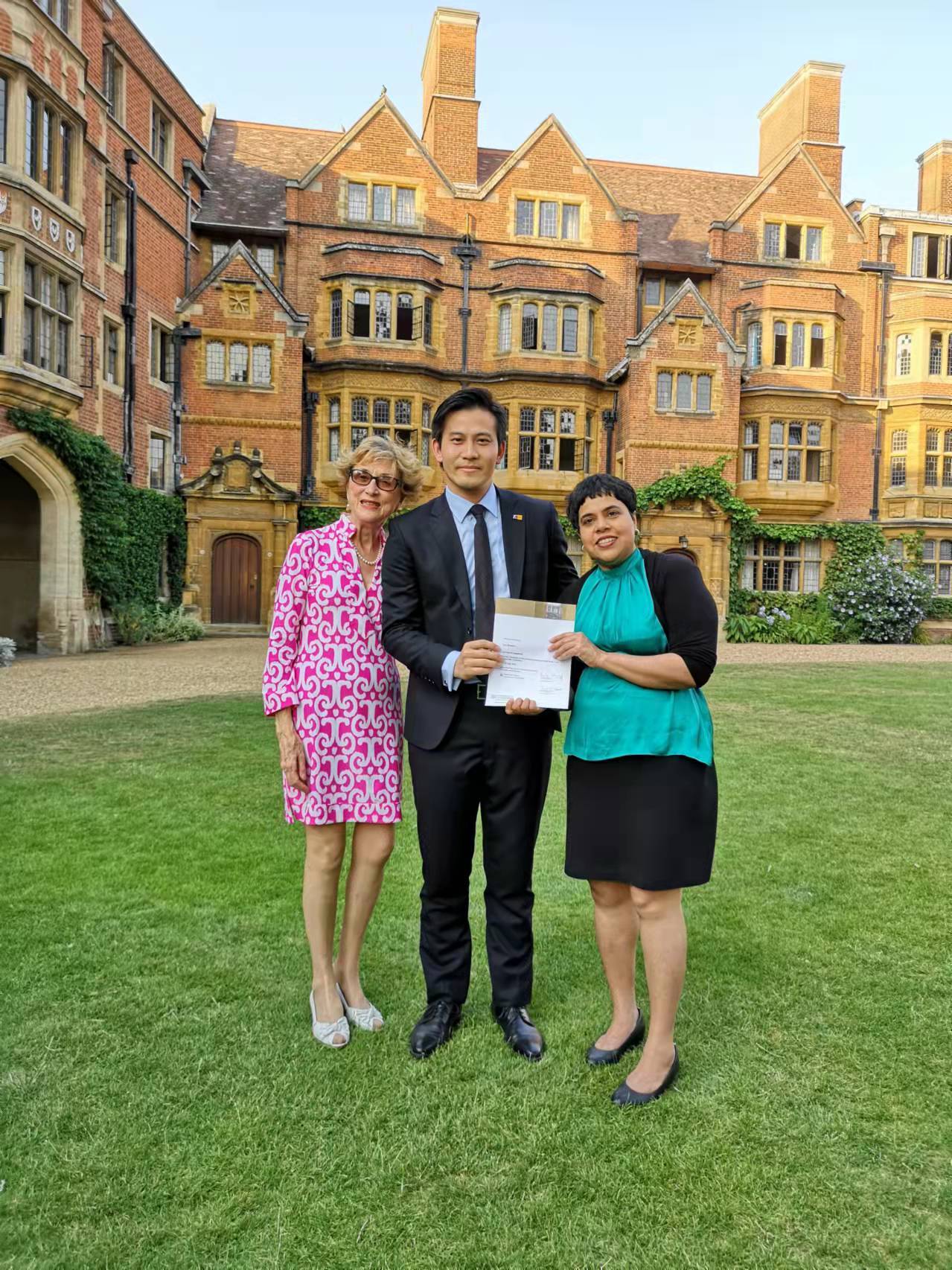 During his overseas study tour with CUHK, not only did Aaron realise his dream of studying at Cambridge University, but he also visited a range of global enterprises
