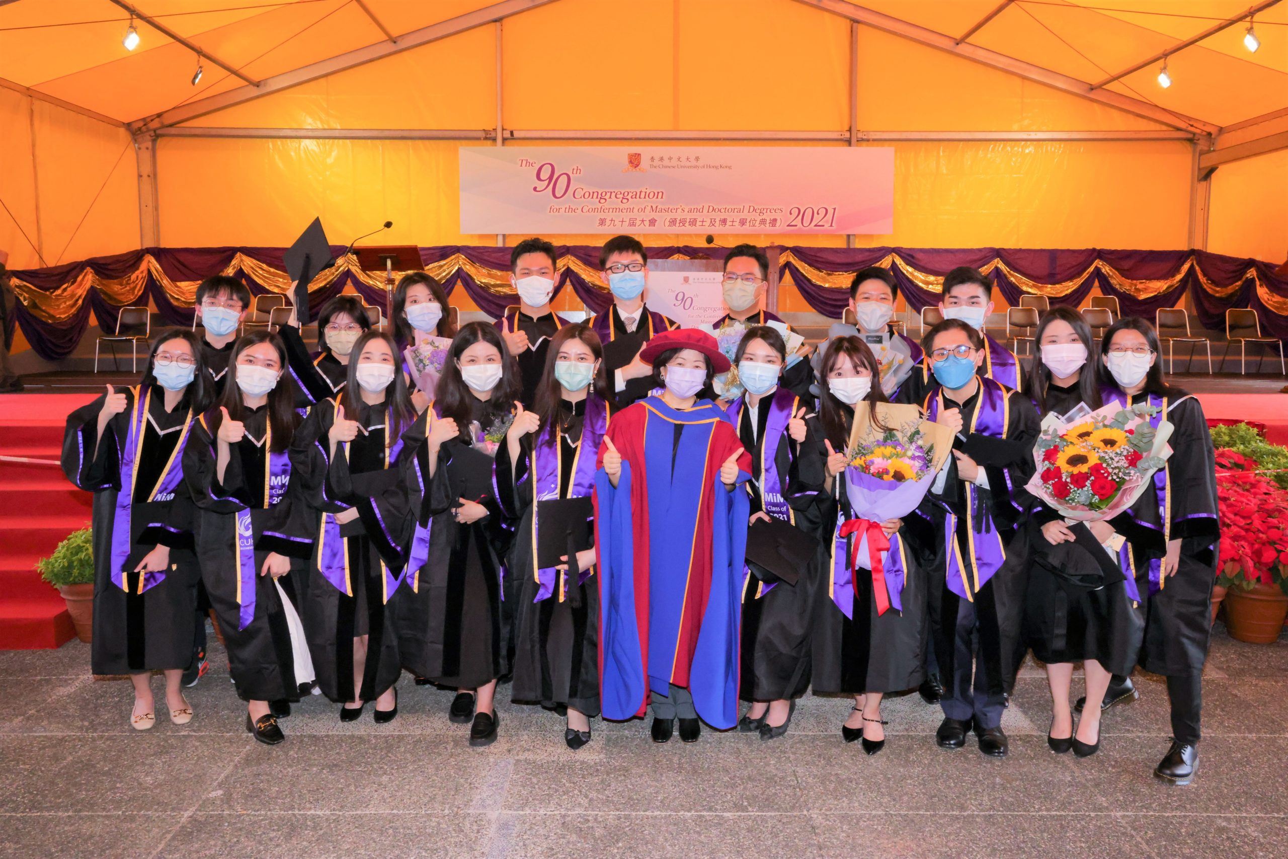 Prof. Dora C. Lau, Programme Director of MiM and graduates gathered in The University Mall to capture the joyful moment
